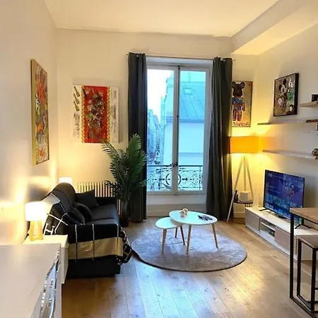 Apartment Grand Charonne Bastille Pop Art